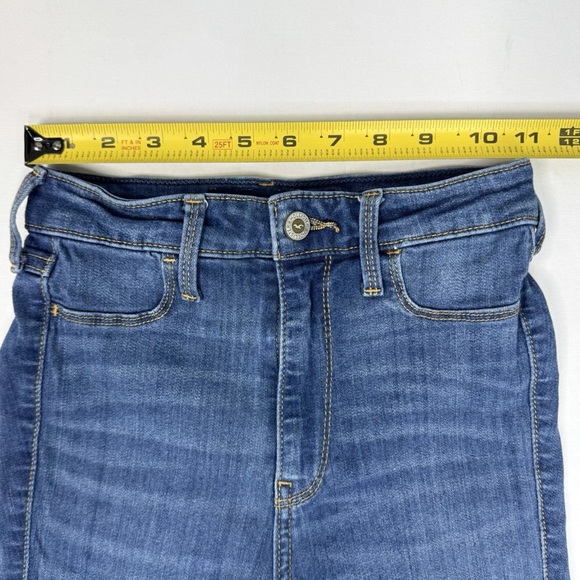 Hollister Ultra High-Rise Ripped Jean Leggings Advanced Stretch - Picture 11 of 16